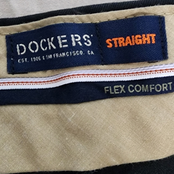 Black Strait Legged Dockers 30x30 - Picture 4 of 7